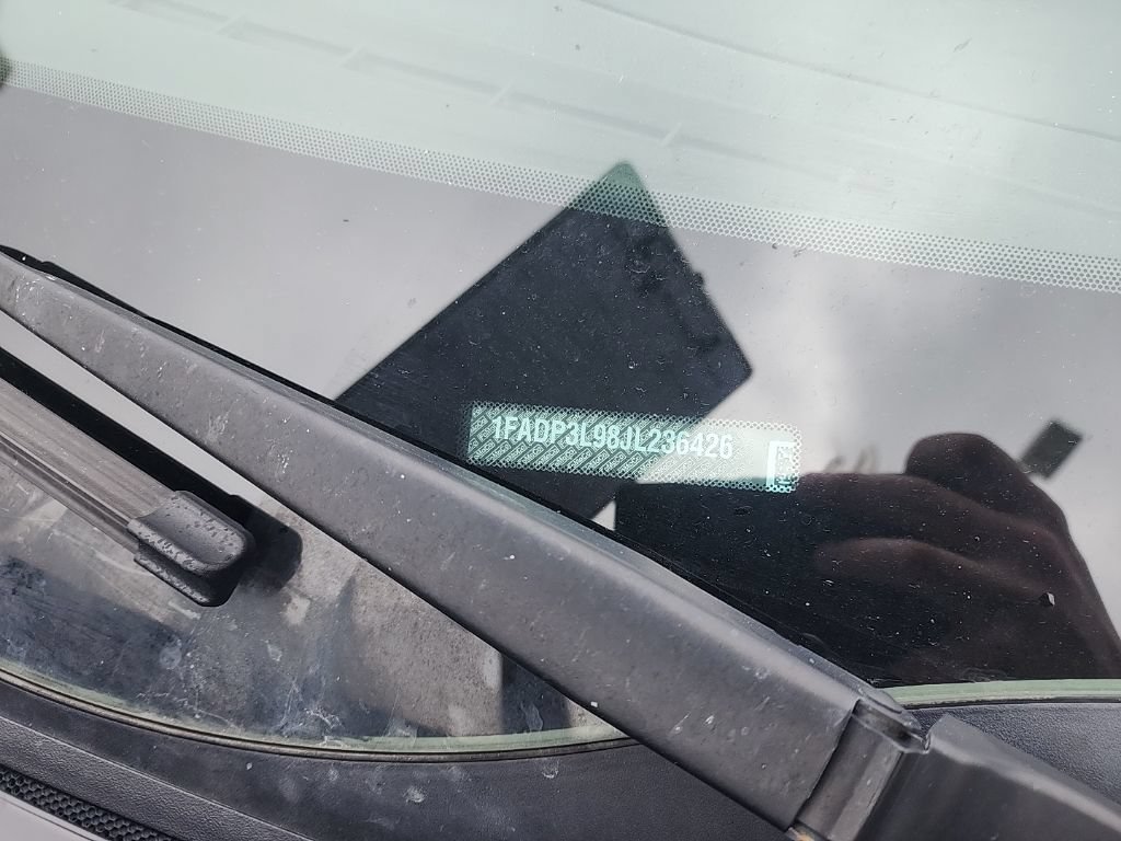 Used 2018 Ford Focus ST FWD image 13