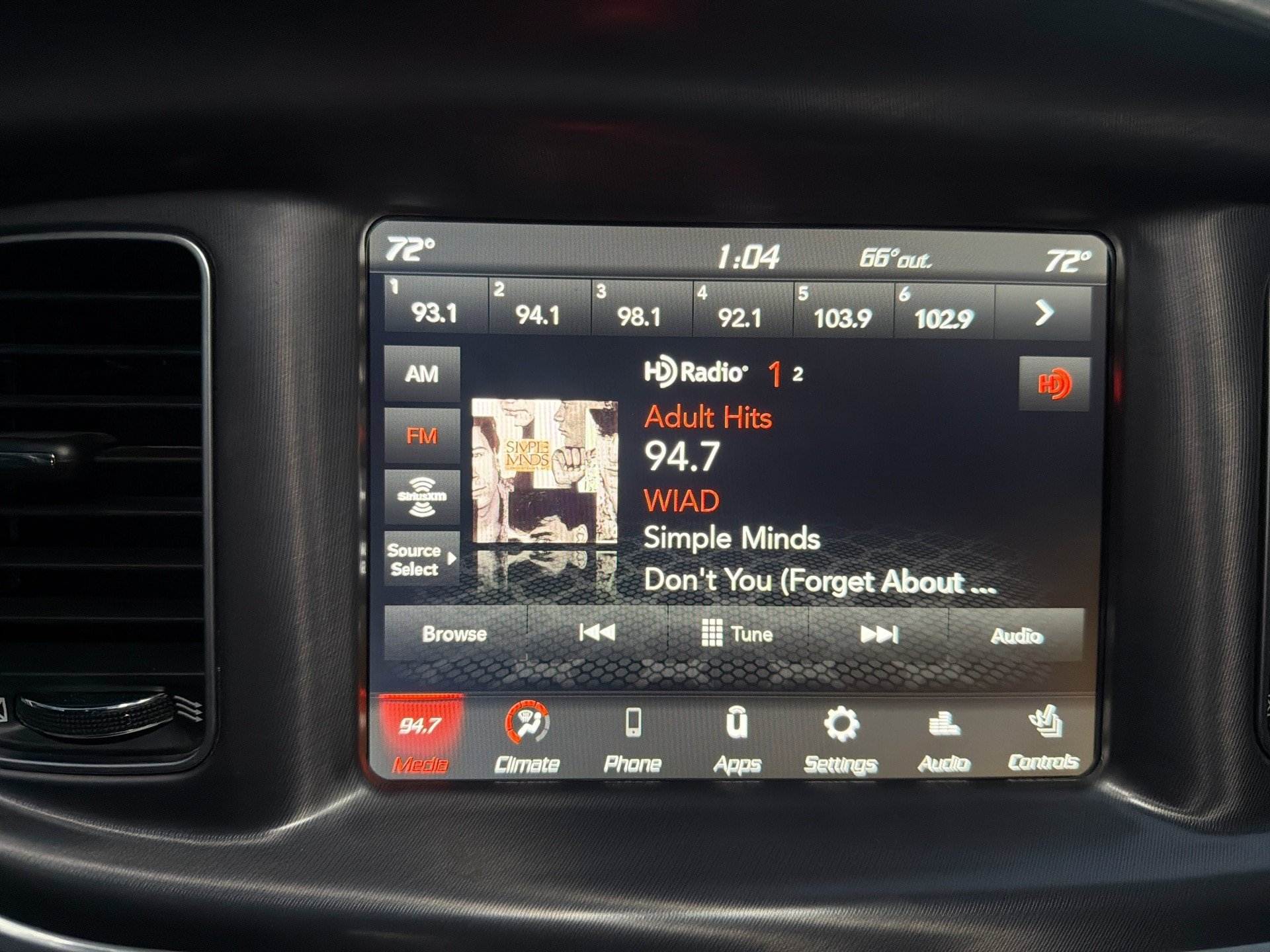 Used 2020 Dodge Charger Scat Pack RWD image 11