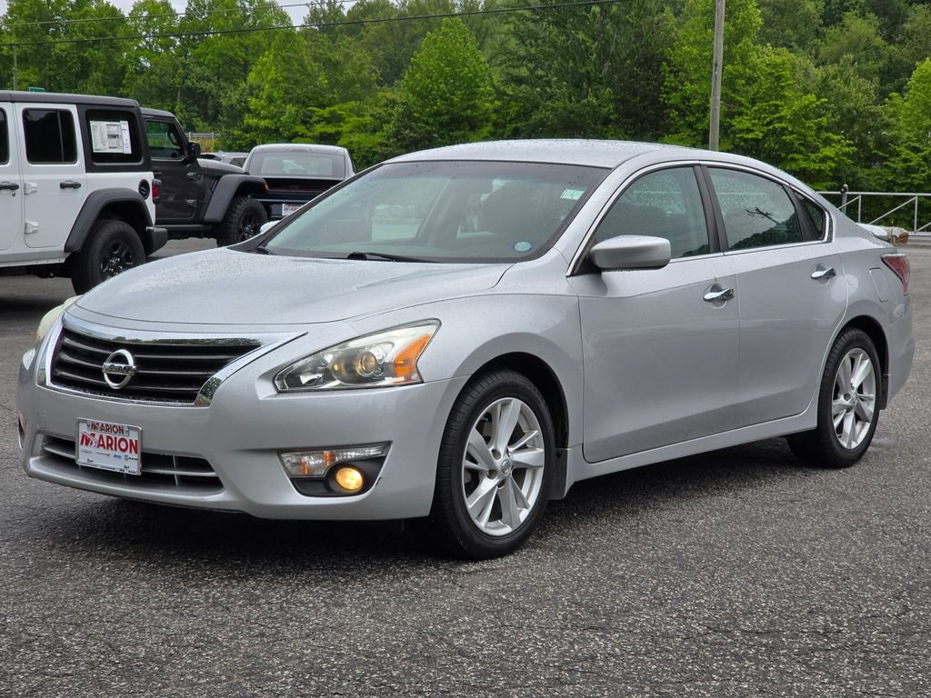 Used 2015 Nissan Altima 2.5 SV FWD image 2