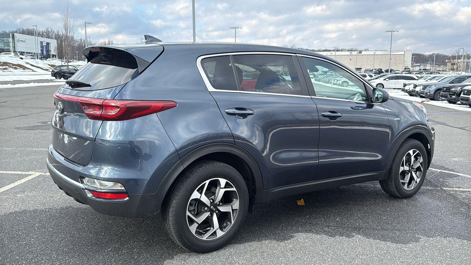 Used 2022 Kia Sportage LX image 5