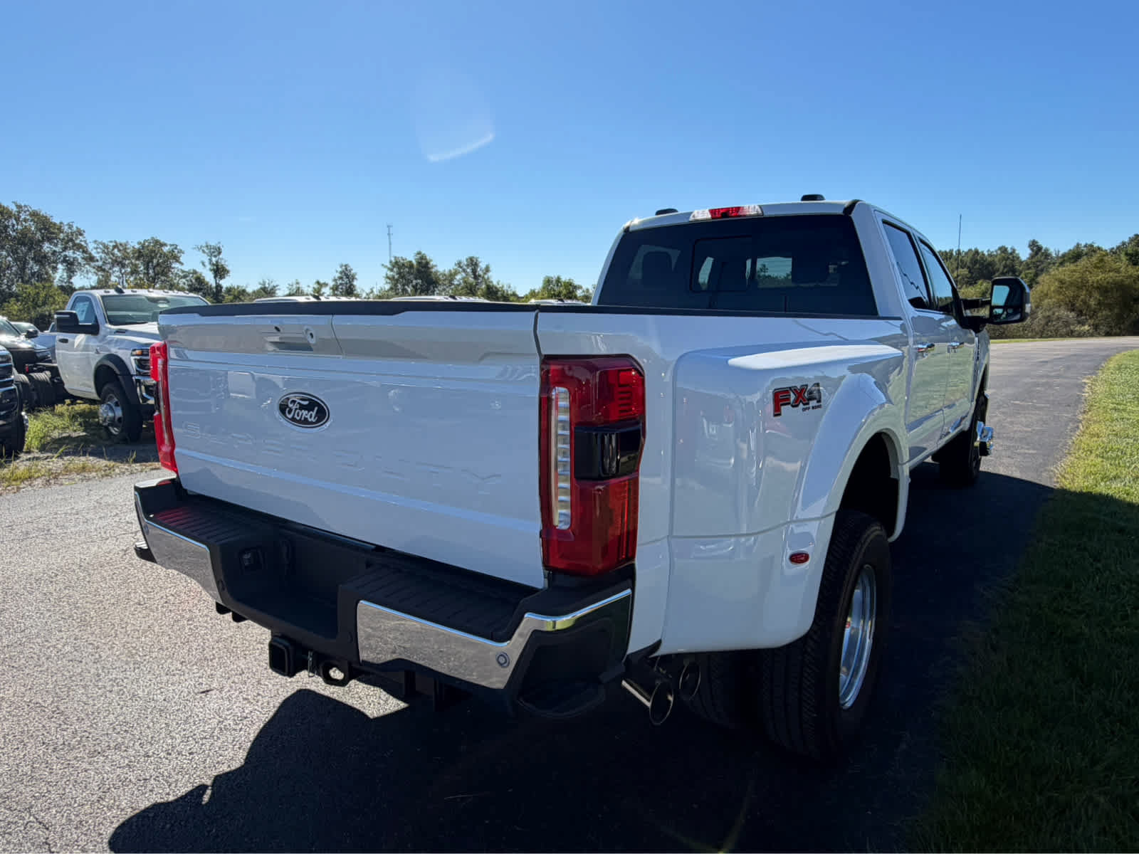 New 2027 Ford F350 Lariat w/ Lariat Ultimate Package AWD/4WD image 3