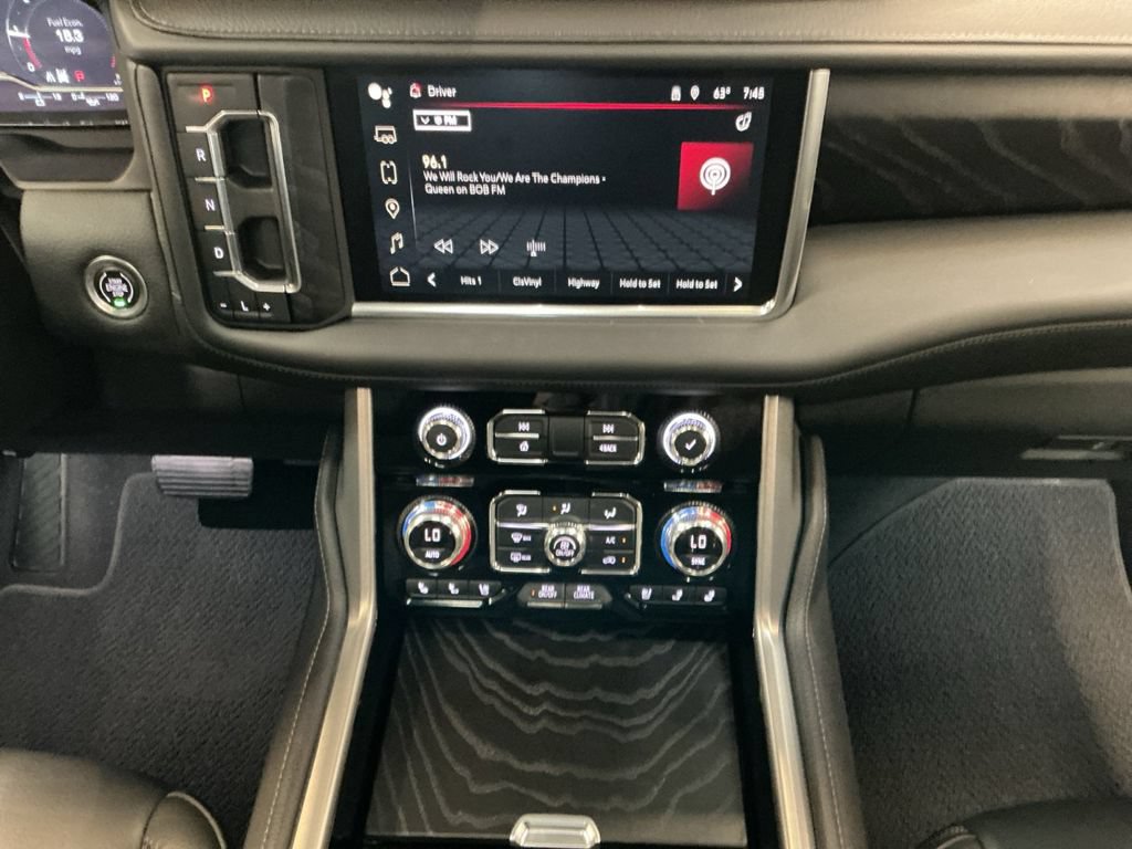 Certified 2022 GMC Yukon Denali w/ Max Trailering Package AWD/4WD image 11