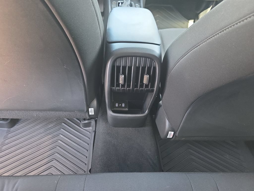Certified 2024 Hyundai Kona SEL FWD image 31