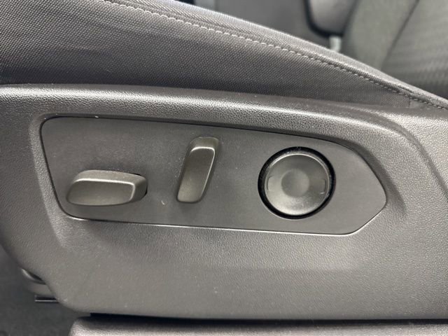 Used 2024 Chevrolet Silverado 1500 Custom image 10