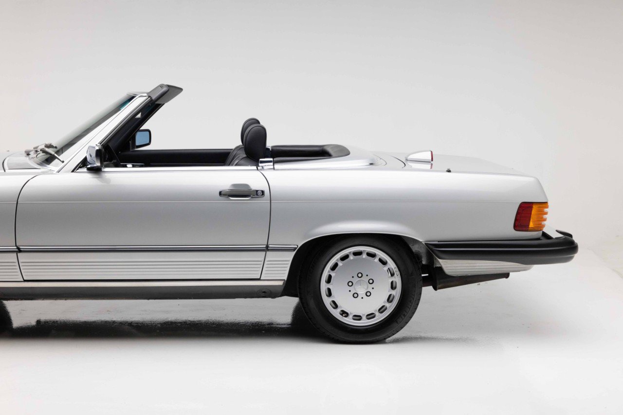 Used 1987 Mercedes-Benz 560 SL image 39