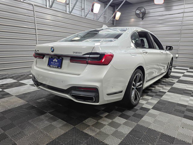 Used 2021 BMW 750i xDrive w/ M Sport Package AWD/4WD image 5