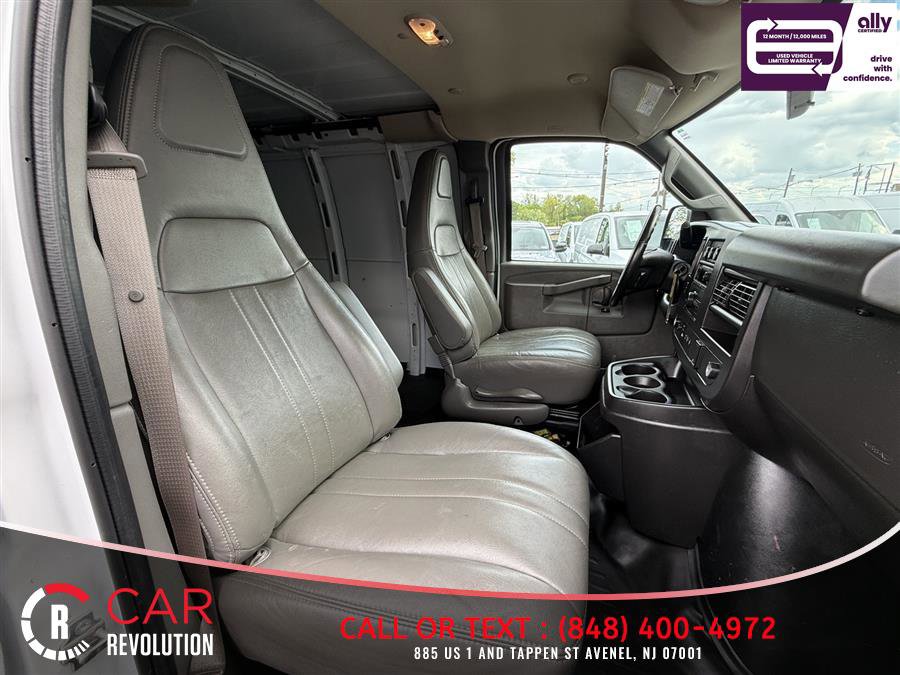 Used 2023 GMC Savana 2500 Extended w/ Driver Convenience Package image 25