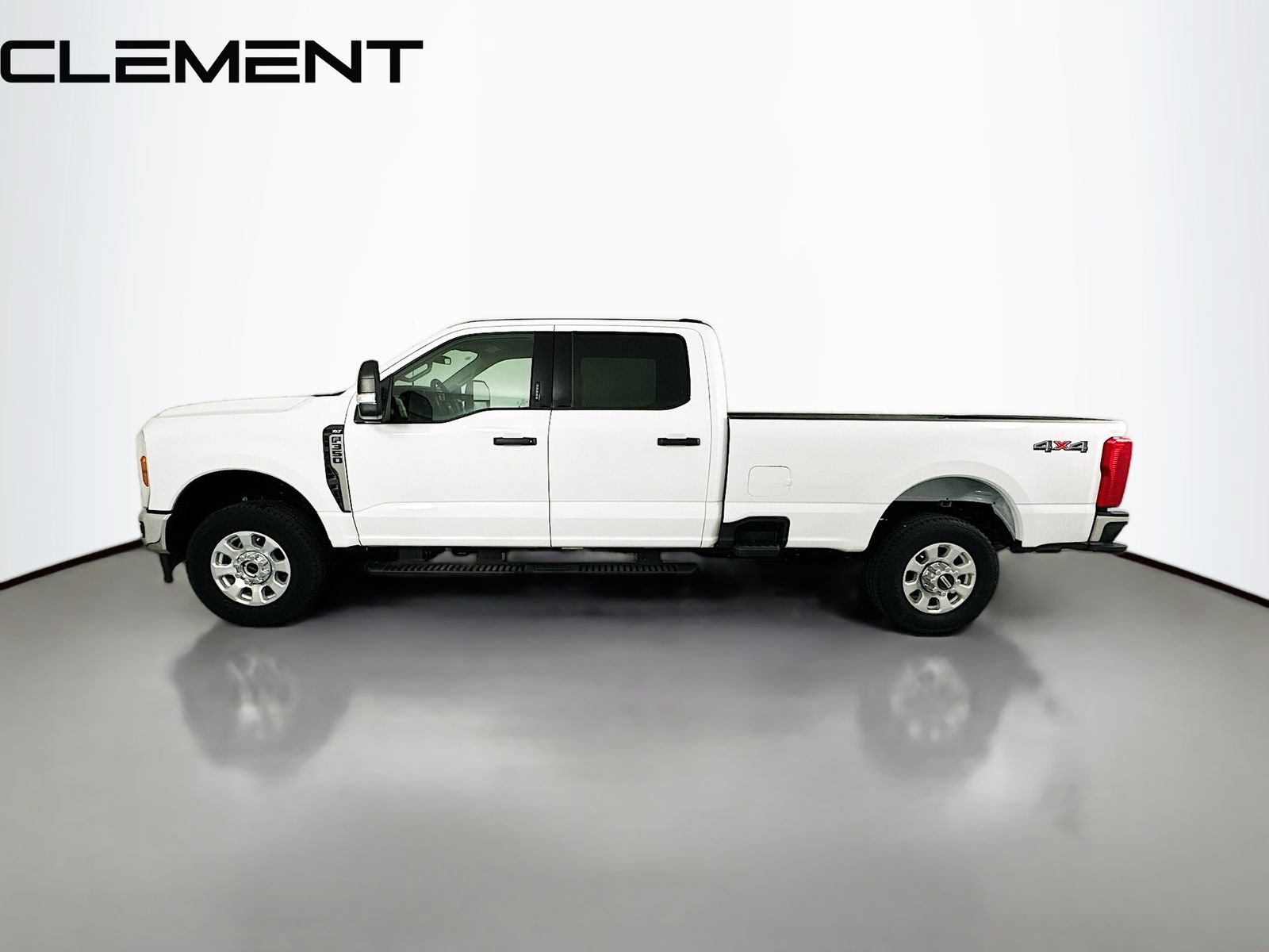 Used 2024 Ford F350 XLT AWD/4WD image 6