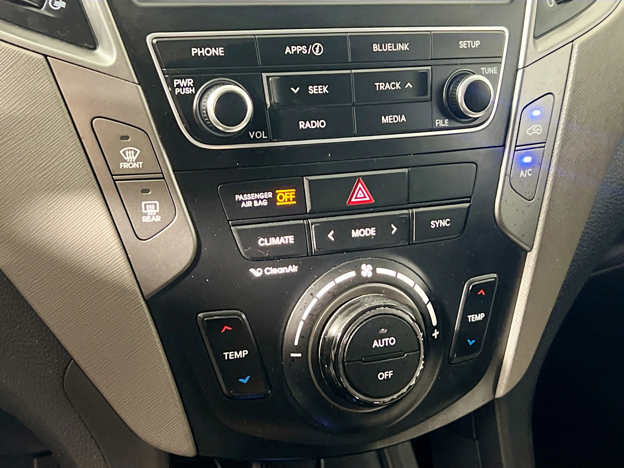 Used 2017 Hyundai Santa Fe Sport FWD image 26
