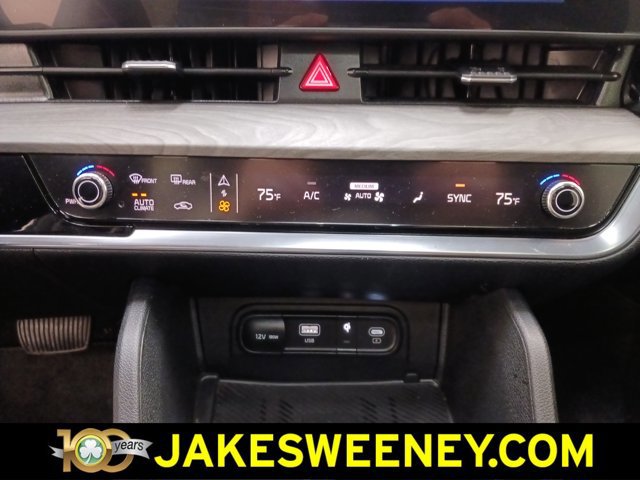 Used 2025 Kia Sportage X-Line w/ Premium Package image 24