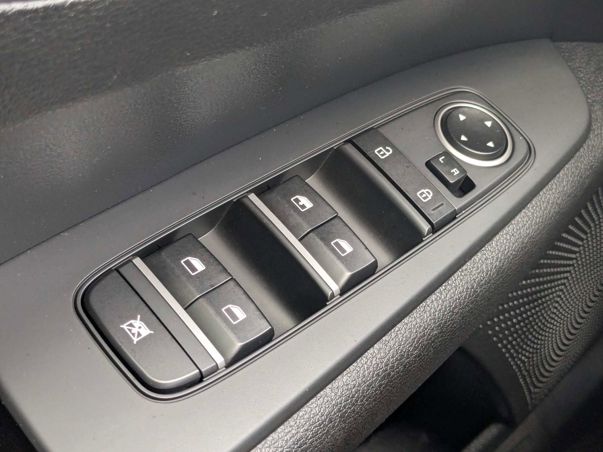 Certified 2022 Kia Forte LXS w/ LXS Technology Package FWD image 25