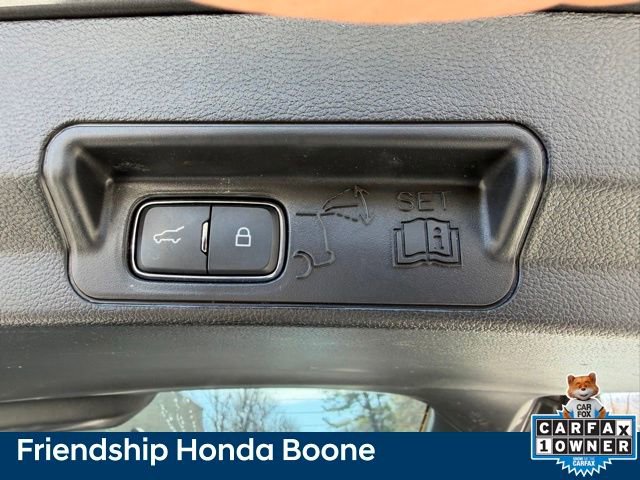 Used 2021 Ford Explorer XLT image 43