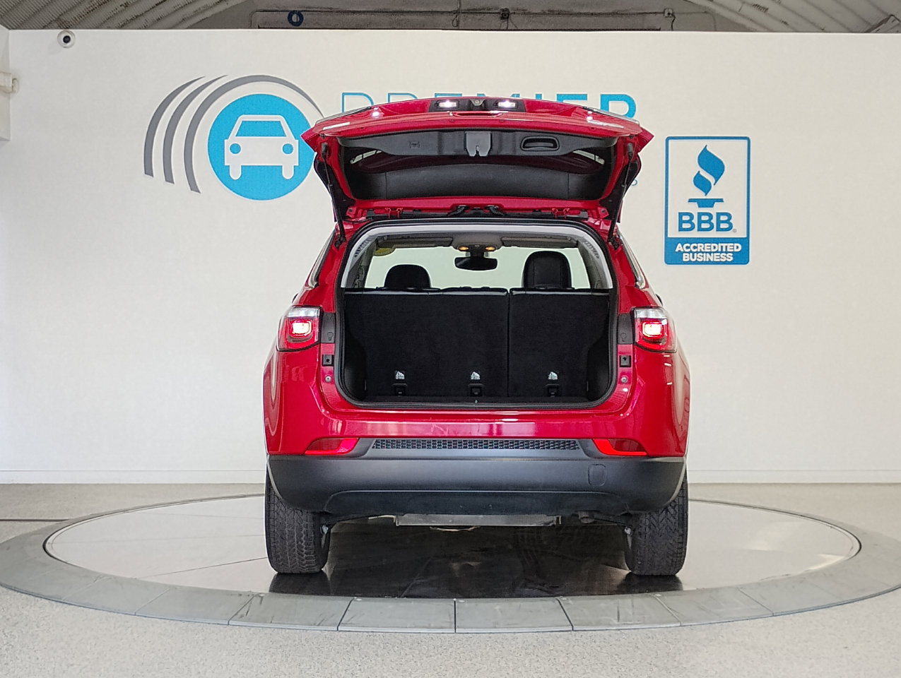 Used 2018 Jeep Compass Latitude image 33