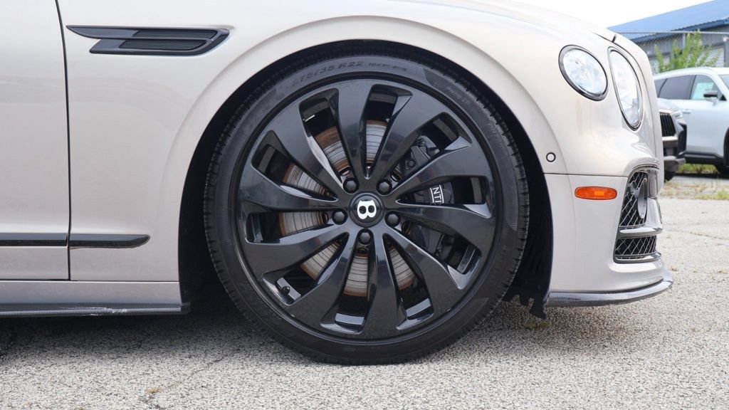 Used 2022 Bentley Flying Spur V8 AWD/4WD image 10