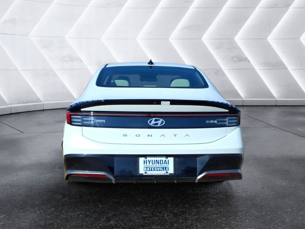 New 2025 Hyundai Sonata SEL image 4