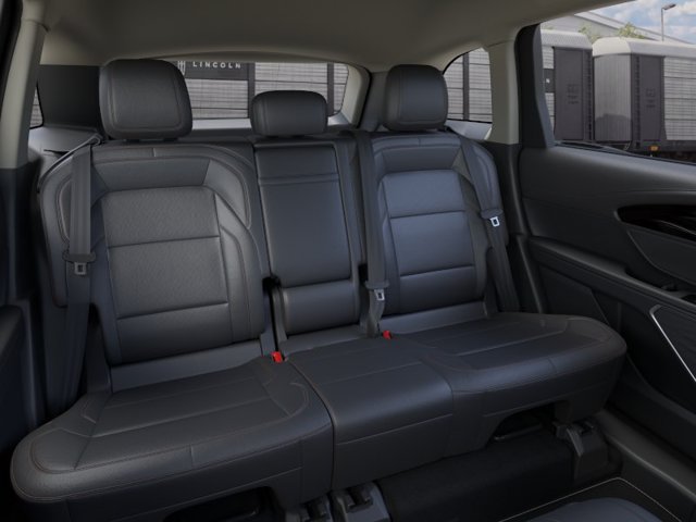 New 2026 Lincoln Nautilus Premier AWD/4WD image 11