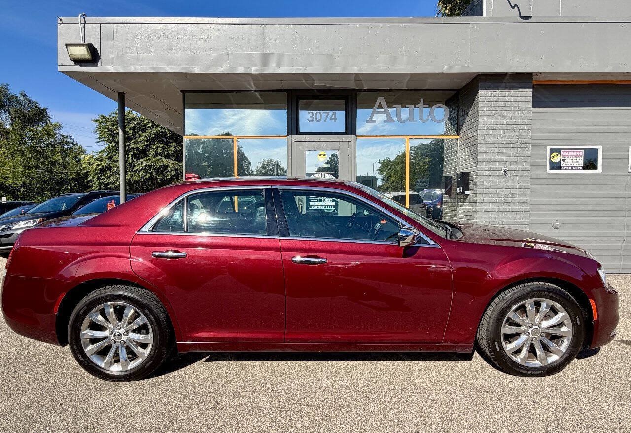 Used 2016 Chrysler 300 C AWD/4WD image 2