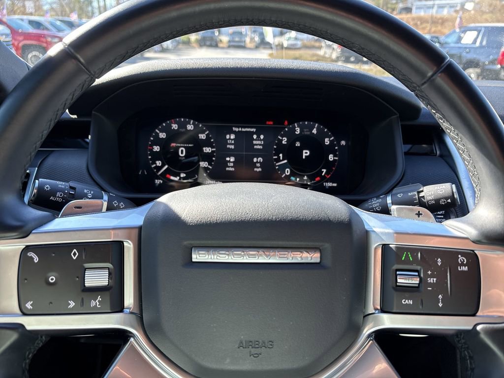 Used 2023 Land Rover Discovery S R-Dynamic image 12