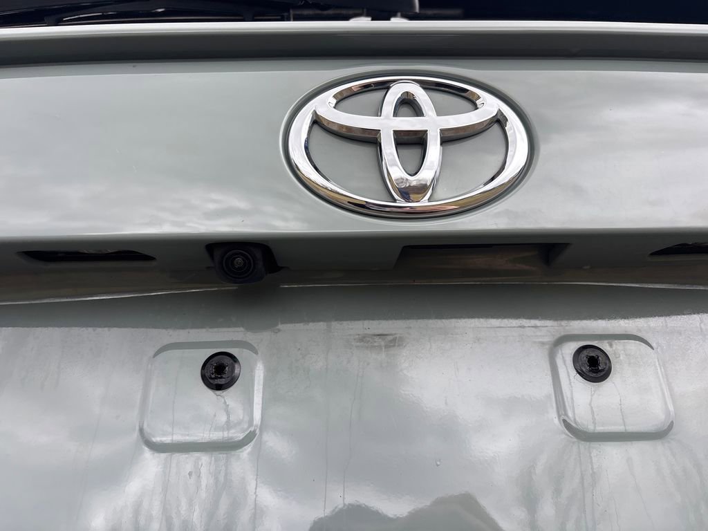 Used 2020 Toyota RAV4 XLE w/ Convenience Package image 18