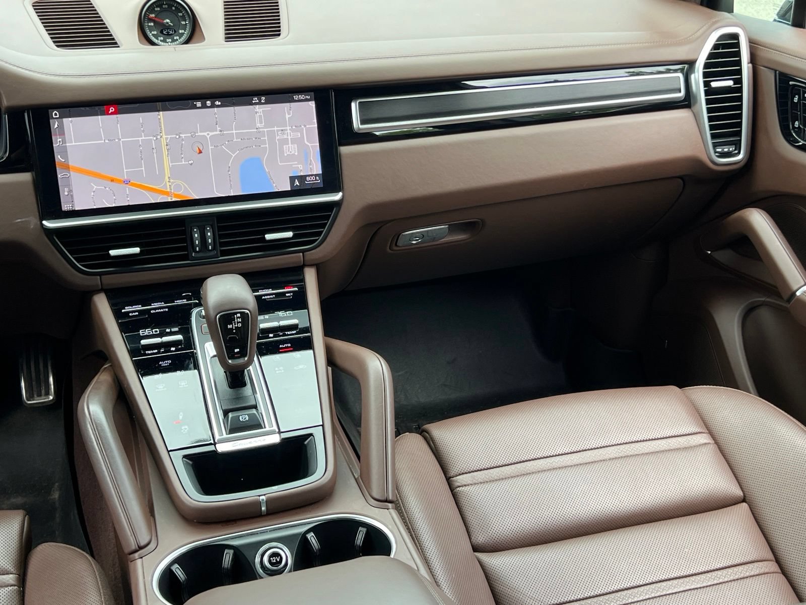 Certified 2021 Porsche Cayenne GTS AWD/4WD image 30