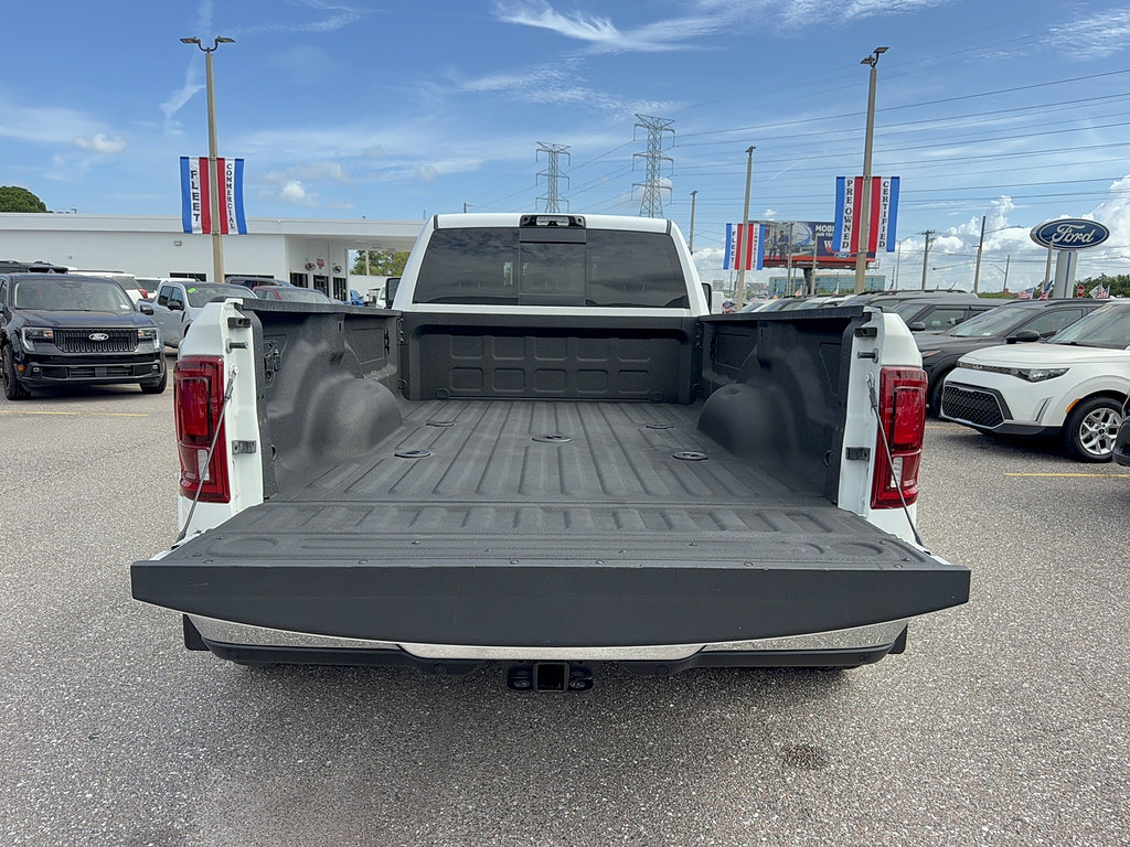 Used 2025 RAM 3500 Limited AWD/4WD image 9