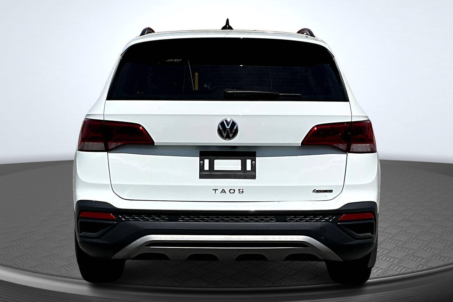 Used 2022 Volkswagen Taos S w/ IQ Drive S Package AWD/4WD image 6