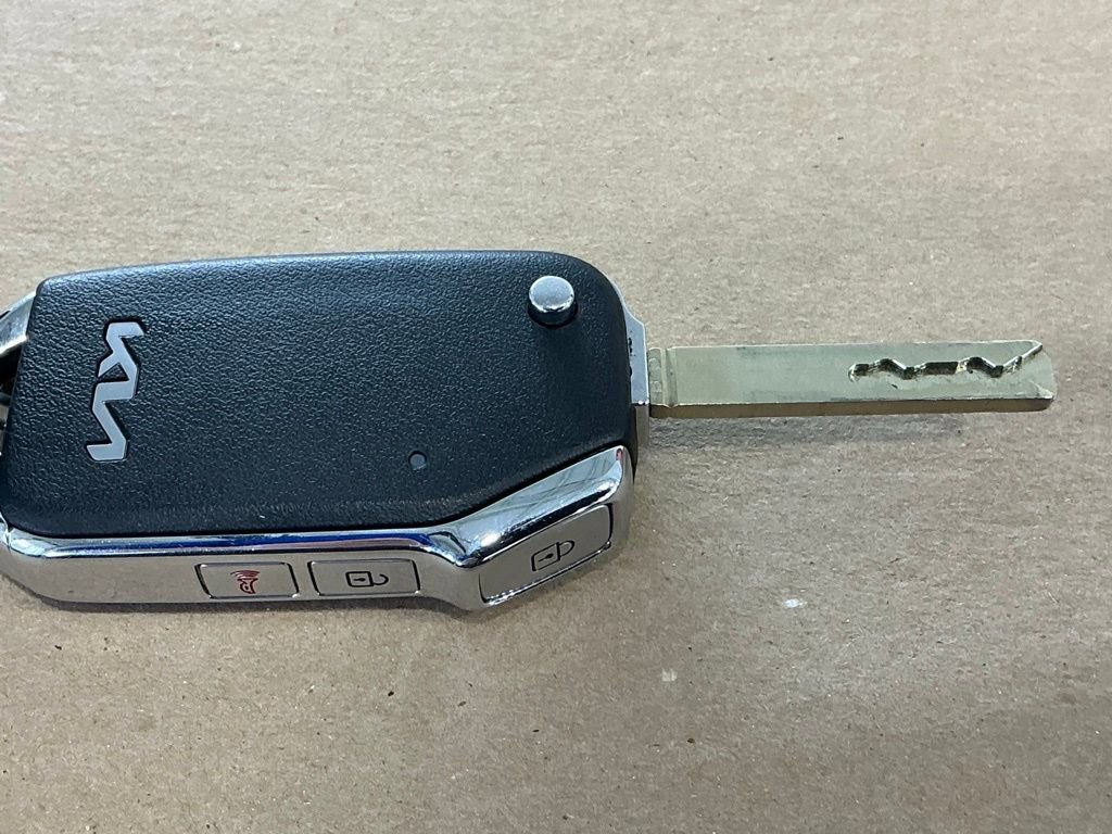 Used 2025 Kia Soul LX w/ LX Technology Package image 38