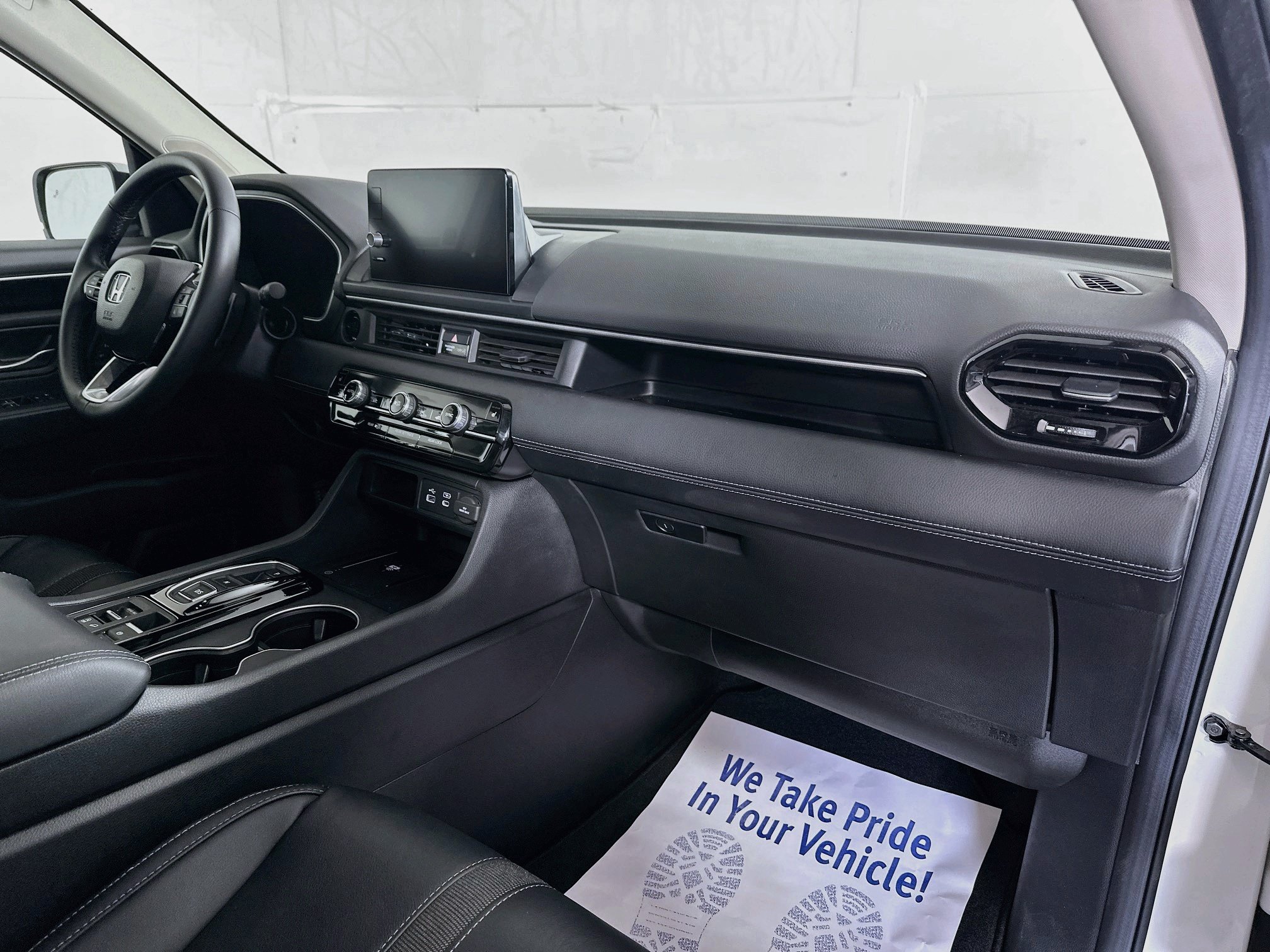 Used 2025 Honda Pilot EX-L image 28