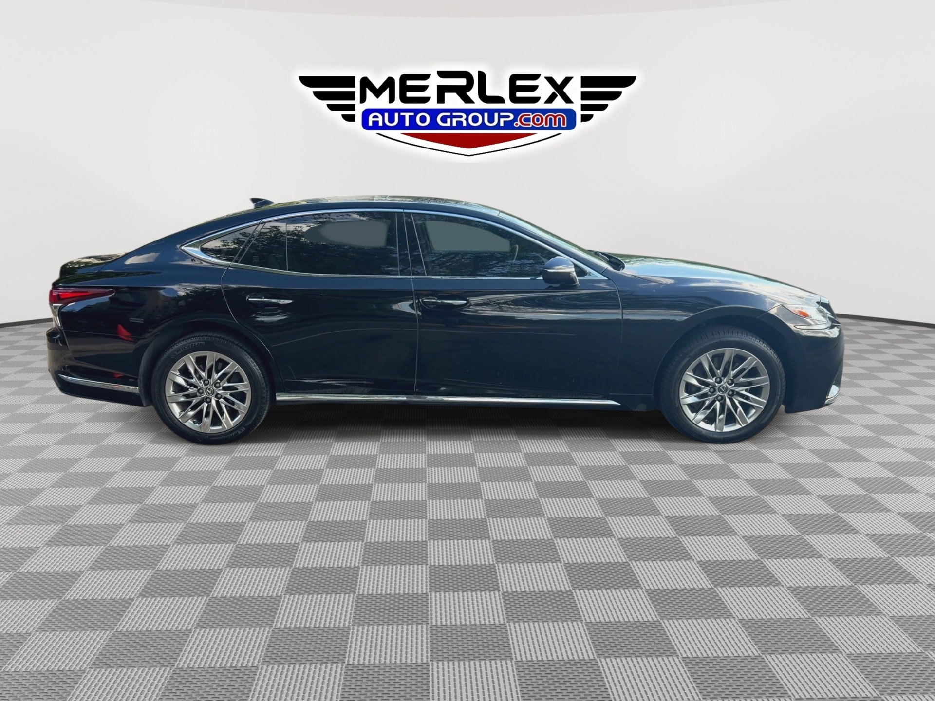 Used 2018 Lexus LS 500 w/ Interior Upgrade Package RWD image 9