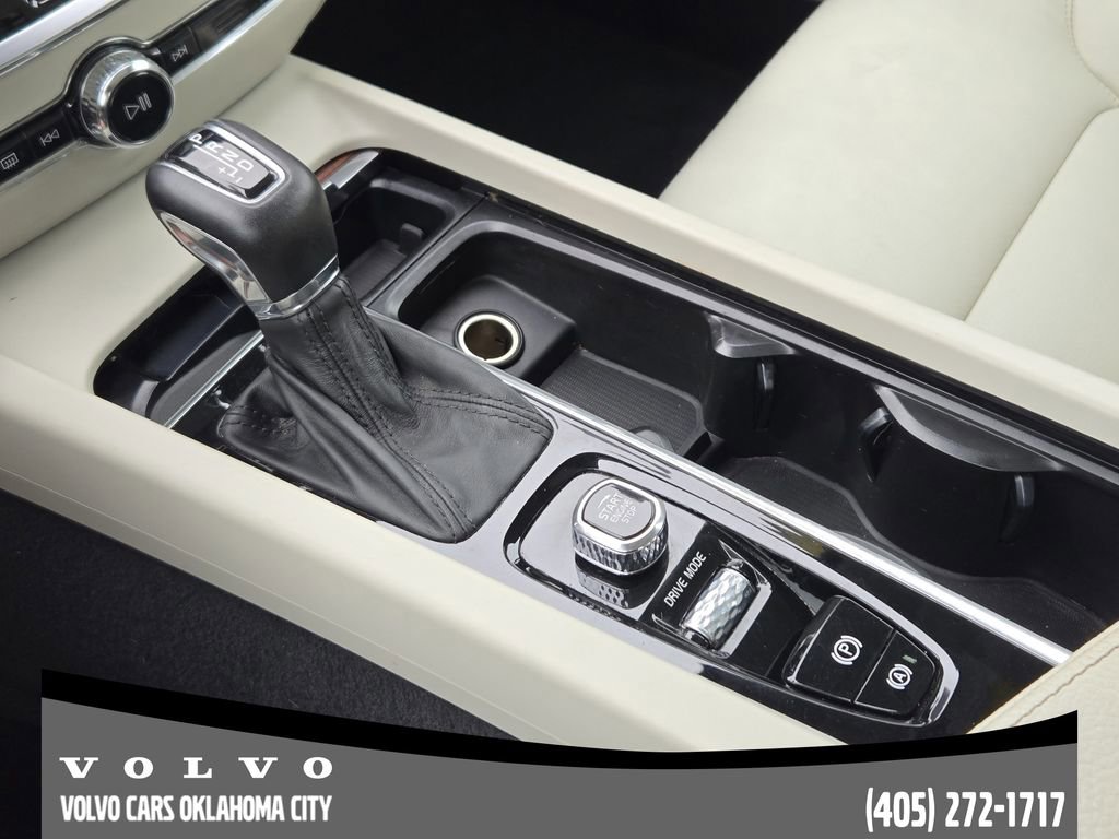 Used 2021 Volvo S60 T5 Momentum AWD/4WD image 19
