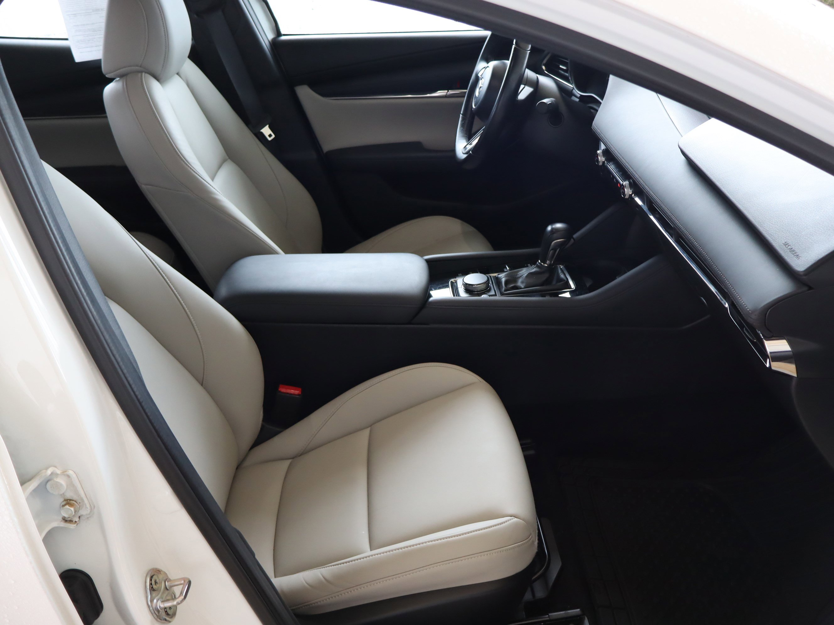 Used 2021 MAZDA MAZDA3 s image 37