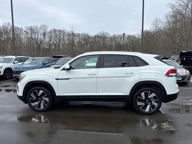Certified 2024 Volkswagen Atlas Cross Sport SE image 7