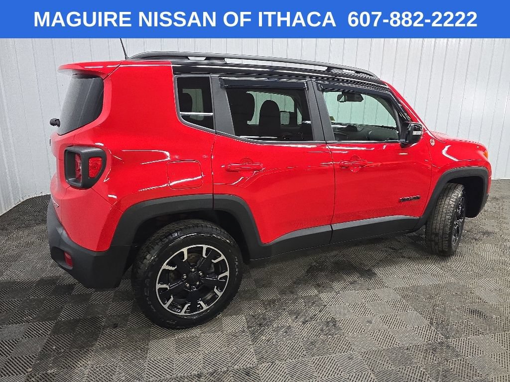 Used 2023 Jeep Renegade Trailhawk w/ Trailhawk Elite Group AWD/4WD image 3