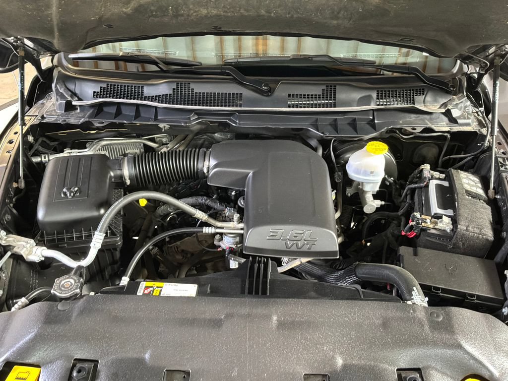 Certified 2024 RAM 1500 Classic SLT AWD/4WD image 25