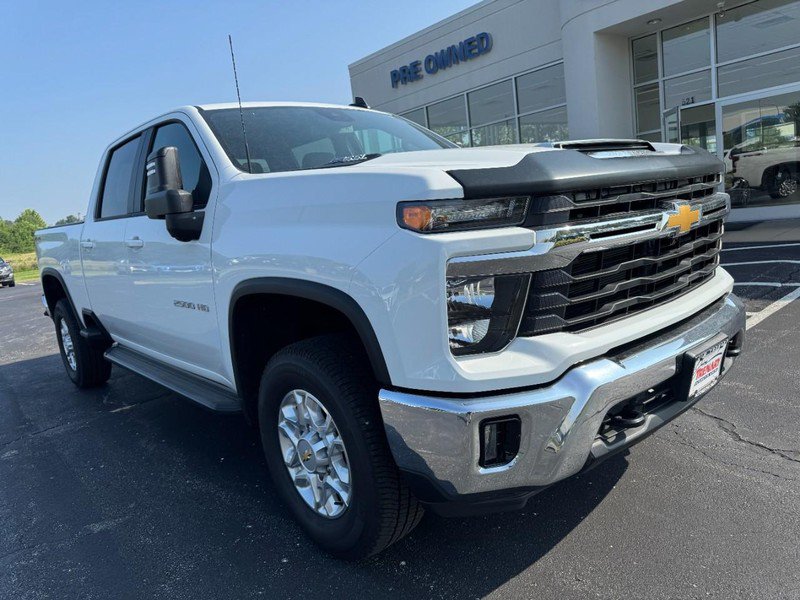 Used 2024 Chevrolet Silverado 2500 LT w/ All Star Edition AWD/4WD image 2