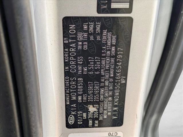 Used 2019 Kia Sedona LX image 23