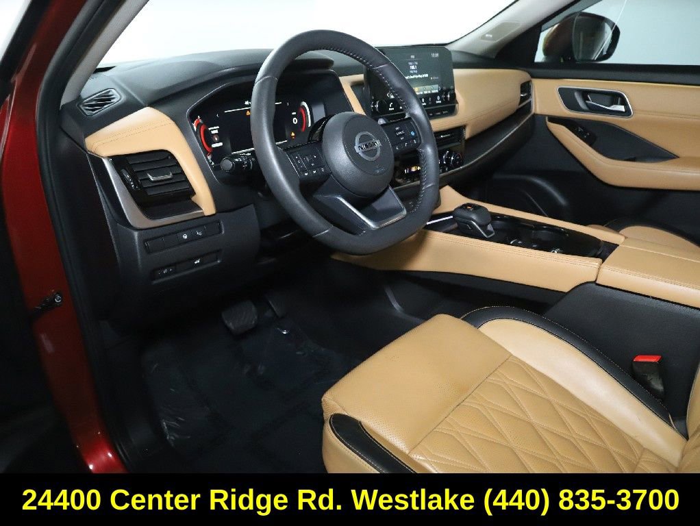 Used 2021 Nissan Rogue Platinum image 18
