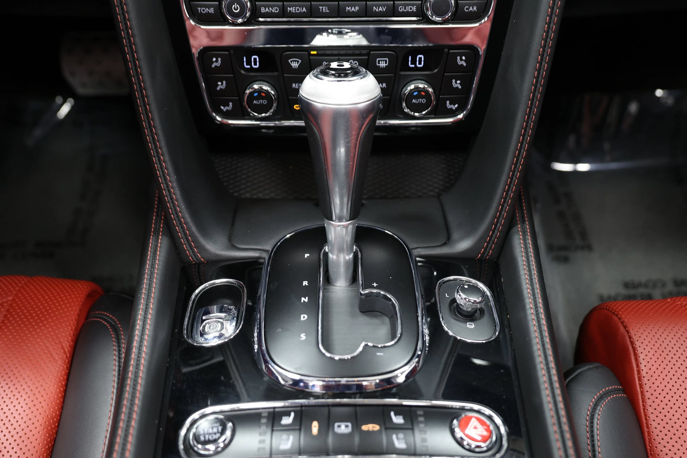 Used 2018 Bentley Flying Spur S V8 w/ Black Edition AWD/4WD image 46