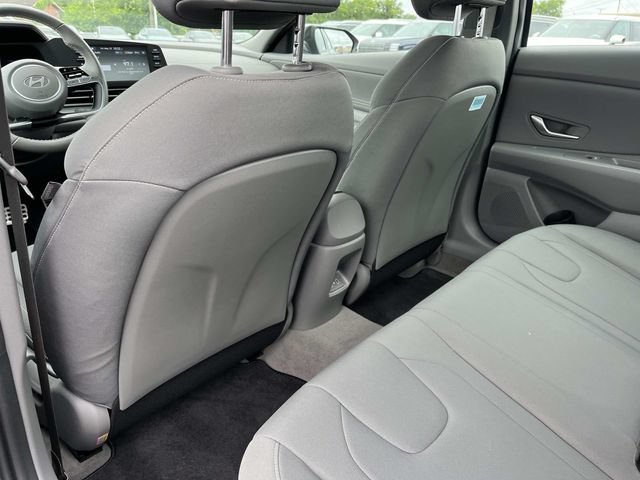 Certified 2025 Hyundai Elantra Sport FWD image 19