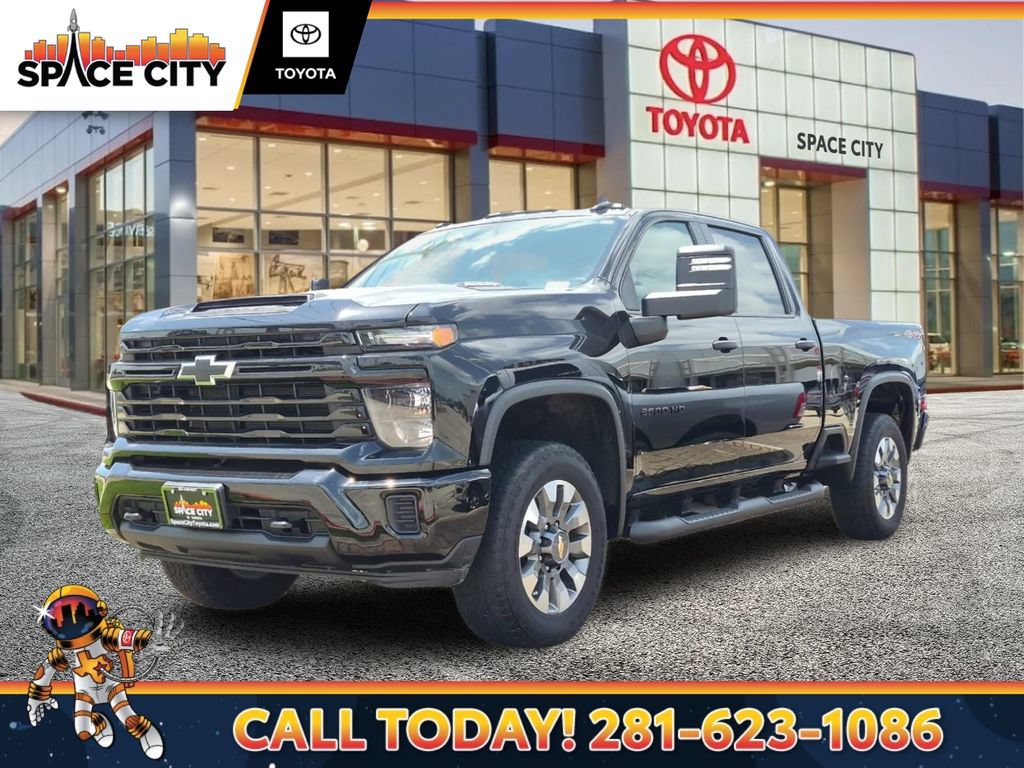 Used 2024 Chevrolet Silverado 2500 Custom w/ Custom Value Package AWD/4WD image 1