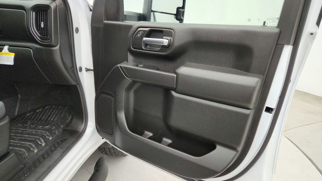 Used 2024 GMC Sierra 3500 Pro image 11