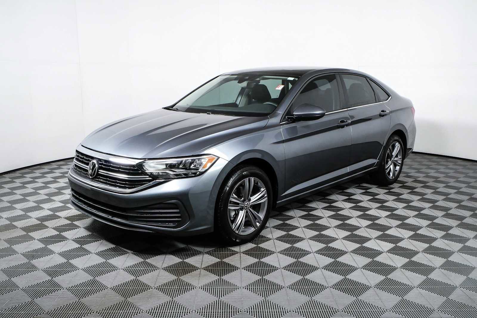 Used 2023 Volkswagen Jetta SE FWD image 23