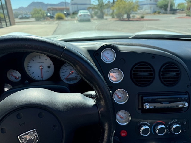 Used 2003 Dodge Viper SRT-10 image 27