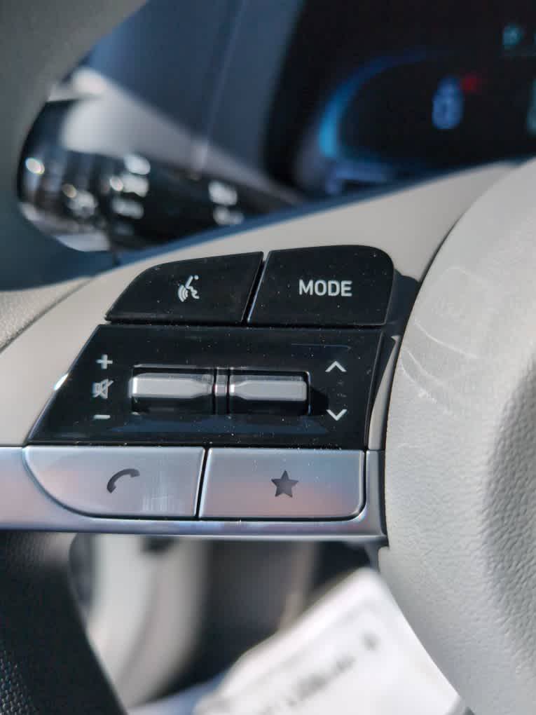 New 2026 Hyundai Elantra SE FWD image 29