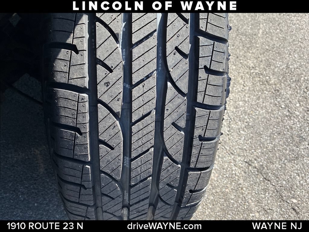 Used 2021 GMC Acadia SLT w/ Premium Package AWD/4WD image 26