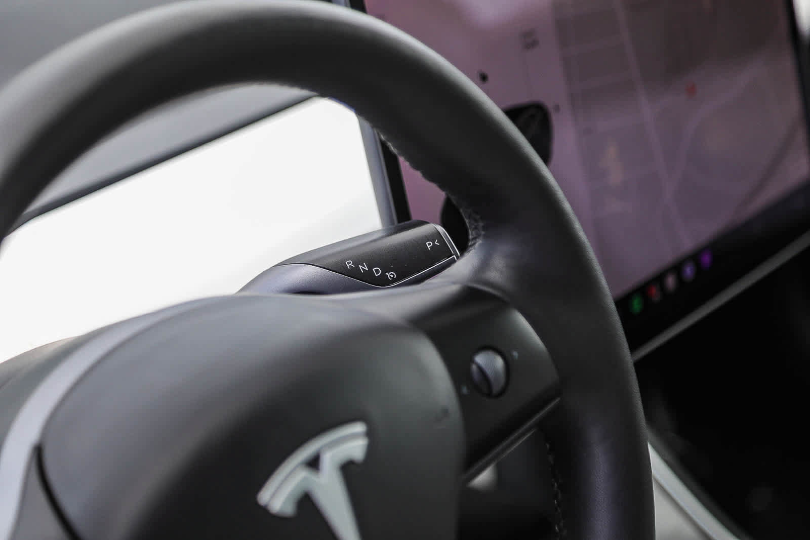 Used 2020 Tesla Model 3 Standard Range RWD image 19