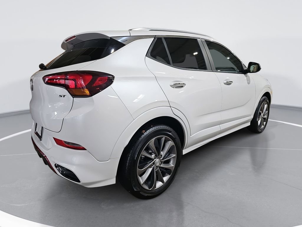 Certified 2022 Buick Encore GX Select w/ Sport Touring Package image 3