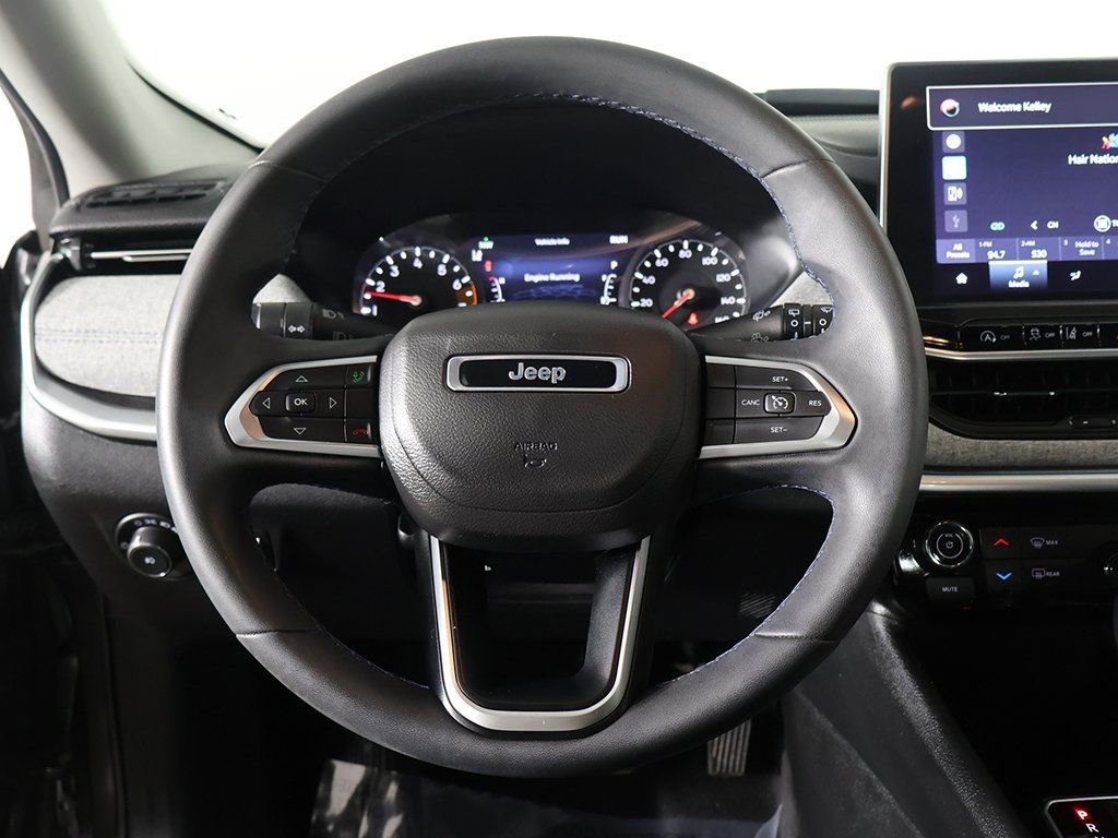 Used 2022 Jeep Compass Latitude image 35