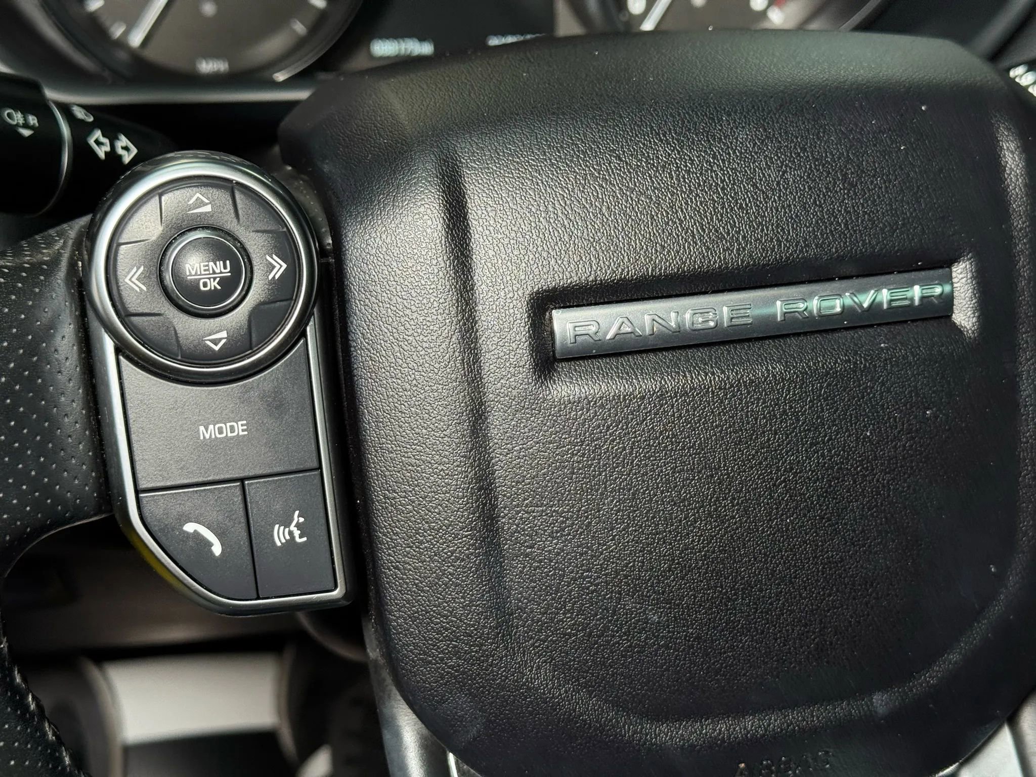 Used 2016 Land Rover Range Rover Sport SE AWD/4WD image 46