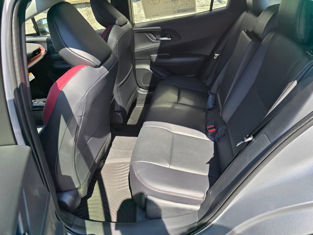 New 2027 Toyota Prius Plug-In Hybrid FWD image 11